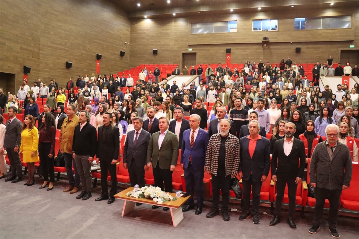 Kültür ve Turizm Bakanlığının desteğiyle düzenlenen "Erzincan 6. Uluslararası Kısa Film Festivali"...