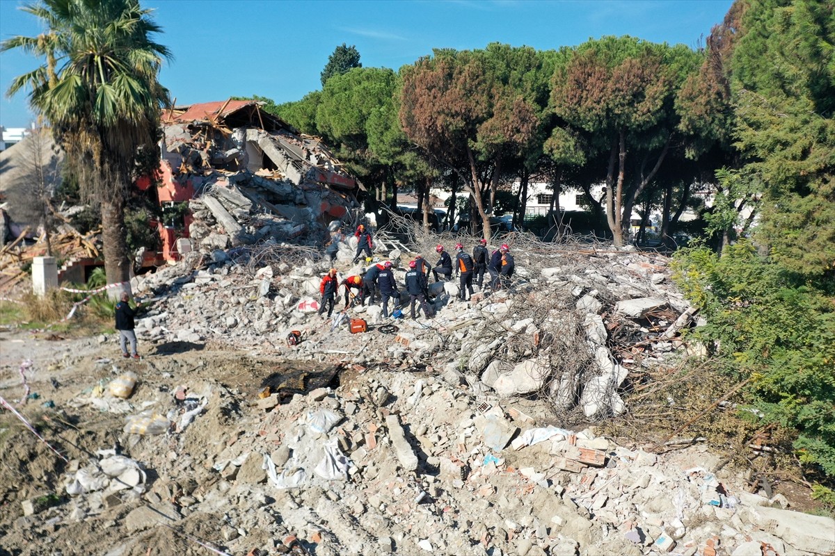  Manisa'da Türkiye Afet Müdahale Planı kapsamında olası büyük bir depreme hazırlık amacıyla...