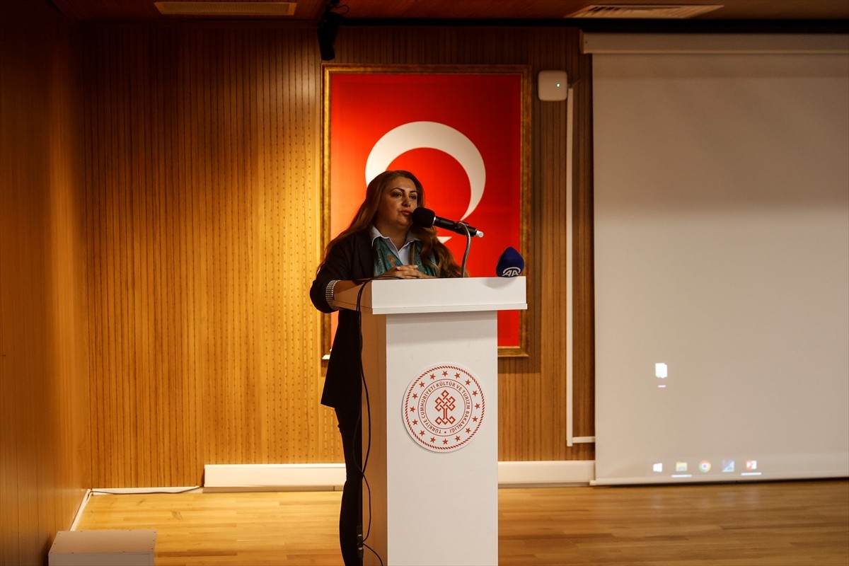 Mersin'de, "Elaiussa Sebaste Antik Kenti Kazısı 30. Yılında Çalıştayı" düzenlendi.