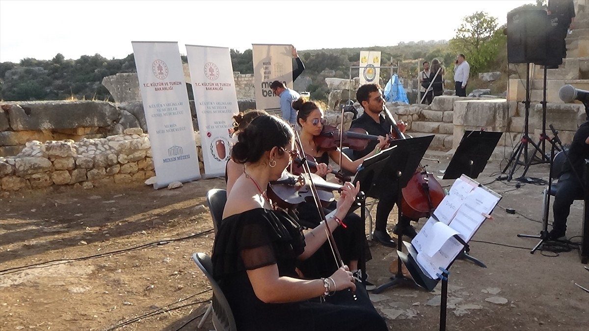 Mersin'in Erdemli ilçesindeki Elaiussa Sebaste Antik Kenti'nde Mersin Devlet Opera ve Balesi...