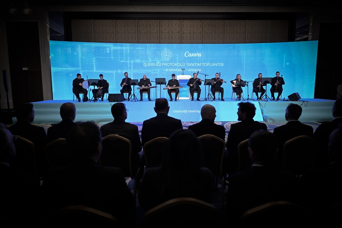 Milli Eğitim Bakanlığı (MEB) ile dijital tasarım platformu Canva arasında imzalanan iş birliği...