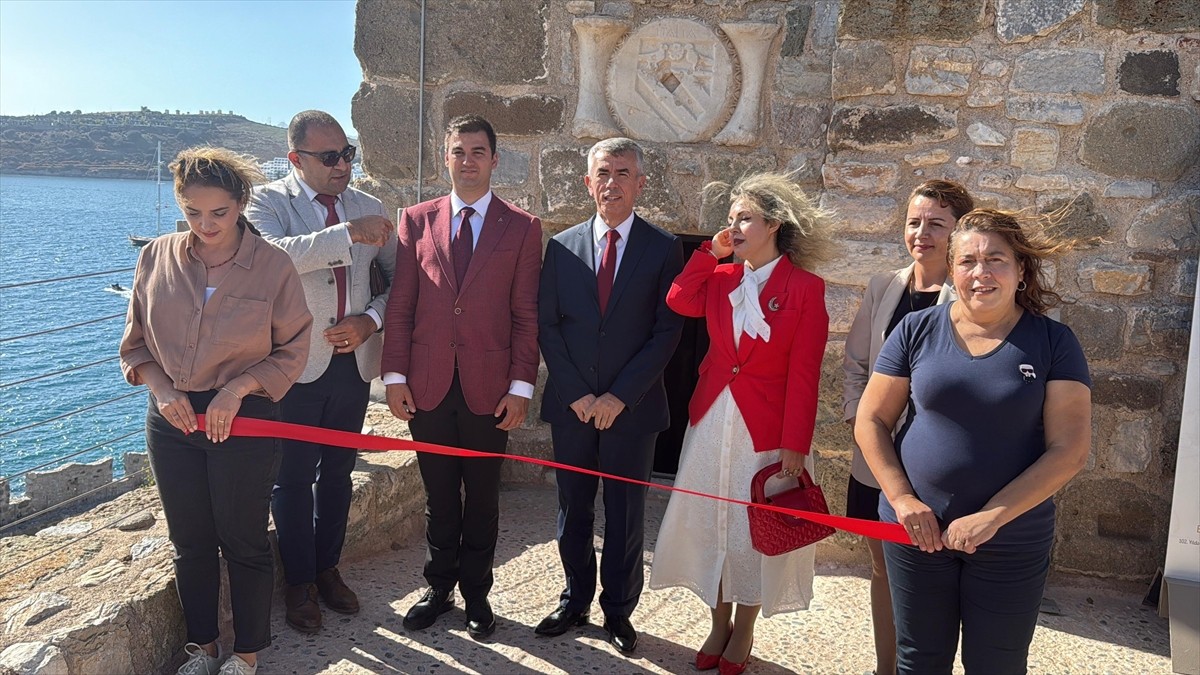 Muğla'nın Bodrum ilçesinde, "Cumhuriyetin 102. Yılında 102 Süreli Sergi" projesi kapsamında...