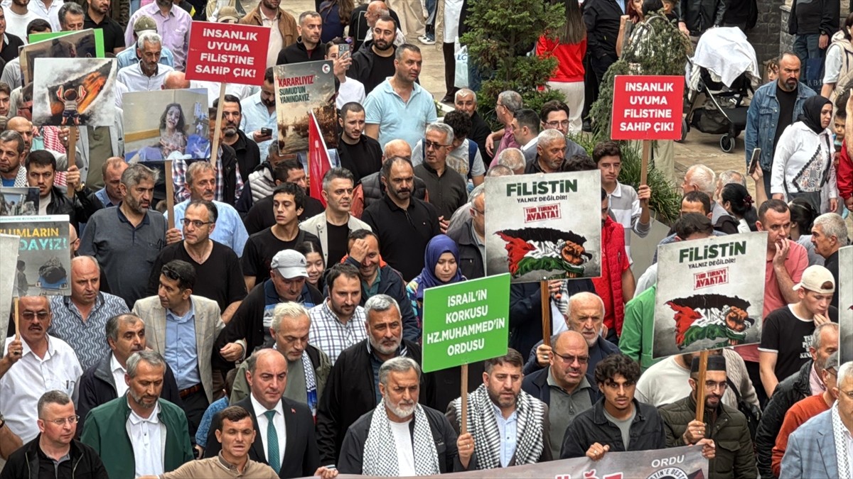 Ordu'da İsrail ablukasını kırmak ve insani yardım ulaştırmak amacıyla Gazze'ye giden Küresel Sumud...