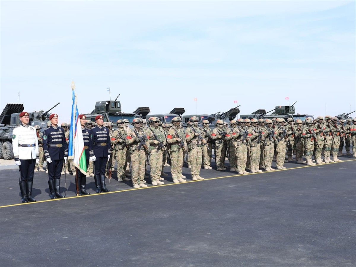 Özbekistan'da, Orta Asya ülkeleri ve Azerbaycan Silahlı Kuvvetlerinin katılımıyla "Birlik-2025"...