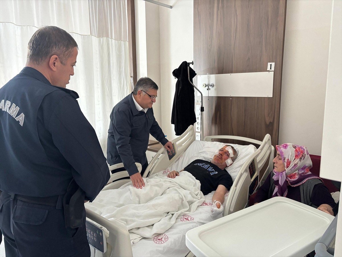 Sinop'un Gerze ilçesinde işçileri taşıyan otobüs ile yolcu otobüsünün karıştığı kazada 13 kişi...