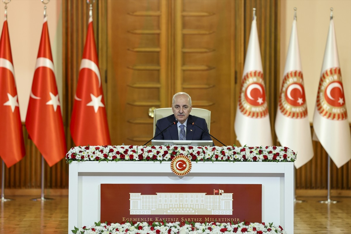 TBMM'de "Terörsüz Türkiye" hedefi doğrultusunda kurulan Milli Dayanışma, Kardeşlik ve Demokrasi...