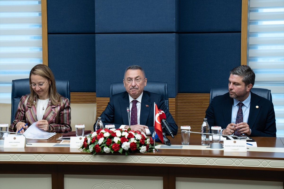 TBMM Dışişleri Komisyonu Başkanı Fuat Oktay (sağ 3), Finlandiya Parlamentosu Dışişleri Komisyonu...