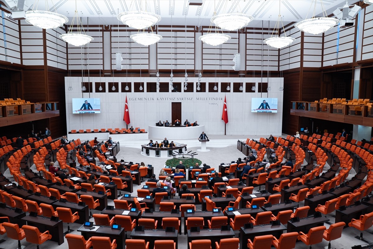 TBMM Genel Kurulu, Meclis Başkanvekili Tekin Bingöl başkanlığında toplandı.