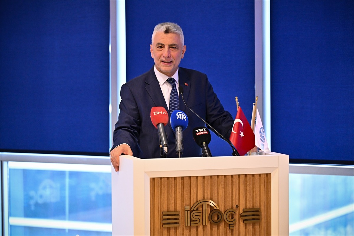 Ticaret Bakanı Ömer Bolat, İSTOÇ Ticaret Merkezi'ni ziyaret ederek, "İSTOÇ İş İnsanları İstişare...