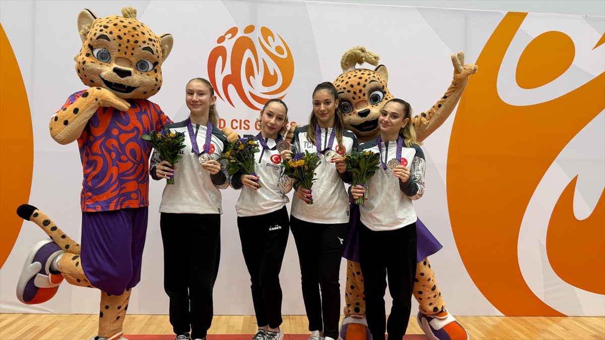 Trampolin Cimnastik Kadın Milli Takımı, Azerbaycan'da düzenlenen CIS Oyunları'nda bronz madalya...