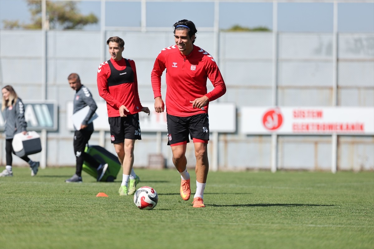 Trendyol 1. Lig'in 10. haftasında deplasmanda Emre Gökdemir İnşaat Ankara Keçiörengücü ile...