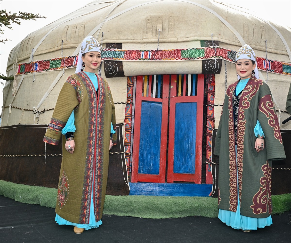 Türk Dünyası Kültür Başkenti Kazakistan'ın Aktau kentinden Ankara'ya gelen üst düzey heyet, Türk...