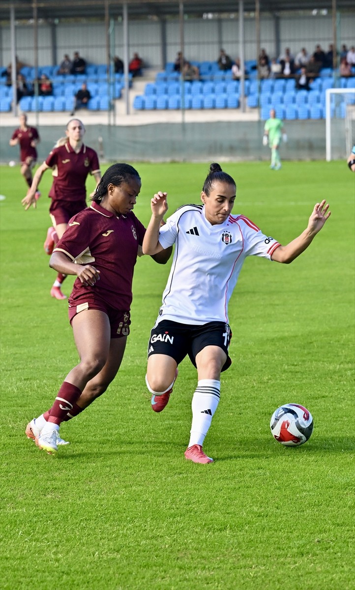 Turkcell Kadın Futbol Süper Ligi'nin 6'ncı haftasında Trabzonspor, Kadir Özcan Tesisleri'nde konuk...