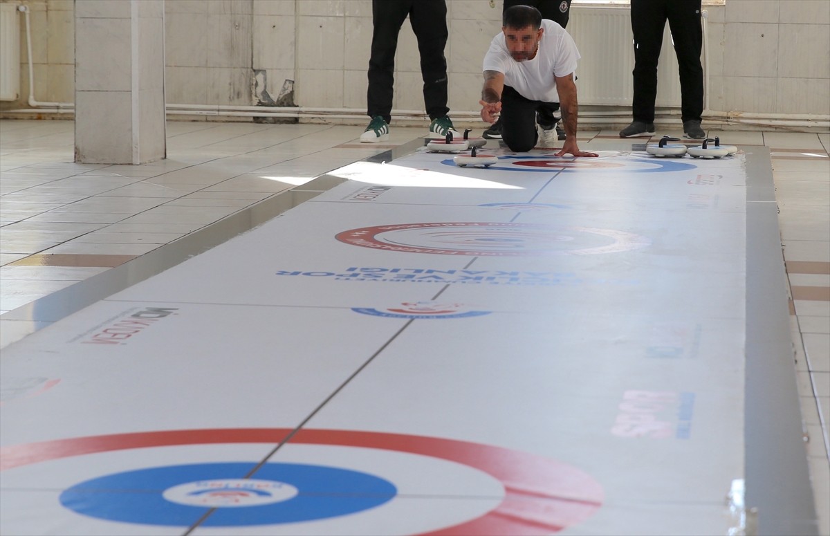 Türkiye'de ilk kez Erzurum'da başlatılan uygulamayla Dumlu Açık Ceza İnfaz Kurumu'nda 371 hükümlü...