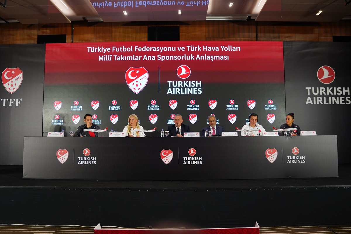 Türkiye Futbol Federasyonu (TFF) ile Türk Hava Yolları (THY) arasındaki milli takımlar ana...