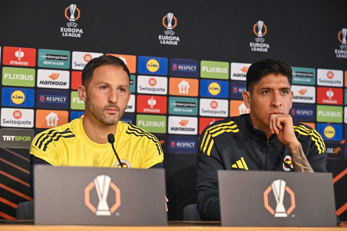 UEFA Avrupa Ligi'nin üçüncü haftasında Alman ekibi Stuttgart'ı konuk edecek Fenerbahçe'de teknik...