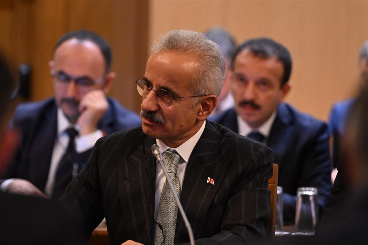Ulaştırma ve Altyapı Bakanı Abdulkadir Uraloğlu, Bulgaristan'ın başkenti Sofya'da düzenlenen...