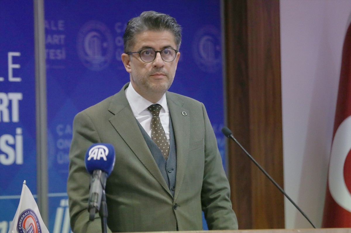 Ulaştırma ve lojistik alanında akademi, kamu ve sektör temsilcilerini bir araya getiren "9....