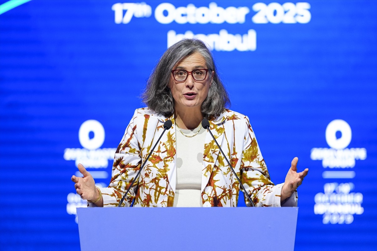 UN-Habitat İcra Direktörü Anaclaudia Rossbach, "Sıfır Atık Hareketi: İnsan, Mekan, Dönüşüm"...