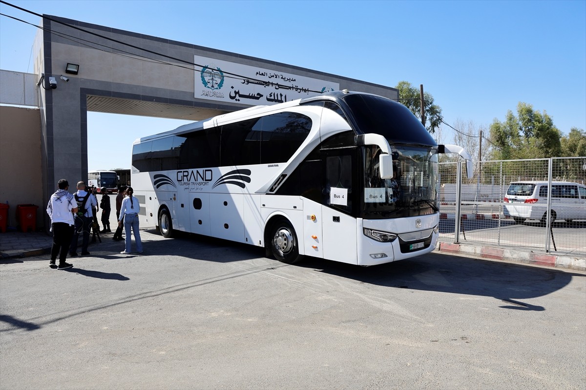 Ürdün Dışişleri Bakanlığı, İsrail'in saldırdığı Küresel Sumud Filosu'nda yasa dışı şekilde...