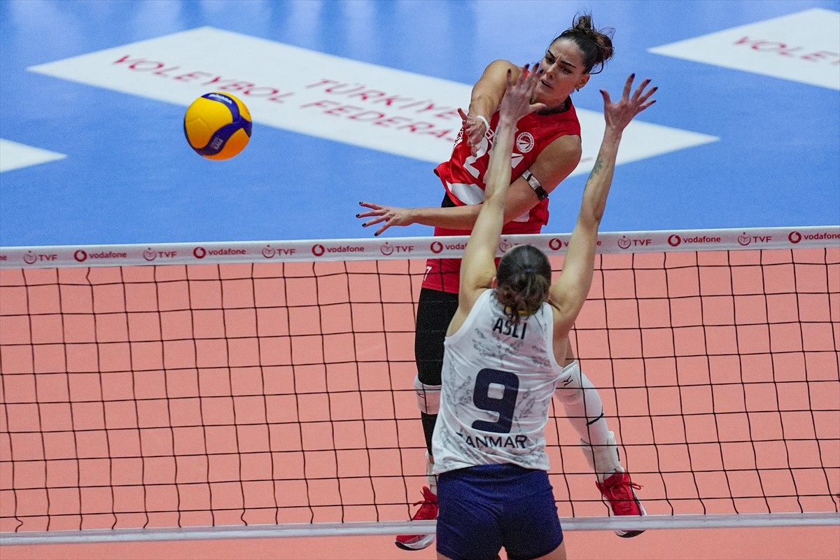 Vodafone Sultanlar Ligi 2025 - 2026 sezonu ilk hafta maçında Aras Spor ile Fenerbahçe Medicana...