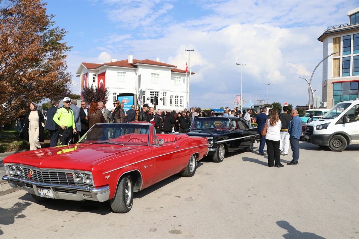 Yalova Valiliği tarafından bu yıl ikincisi düzenlenen "Uluslararası Yalova Film Festivali"...