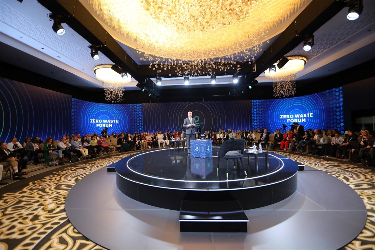 Yükseköğretim Kurulu (YÖK) Başkanı Prof. Dr. Erol Özvar, "Sıfır Atık Hareketi: İnsan, Mekan...