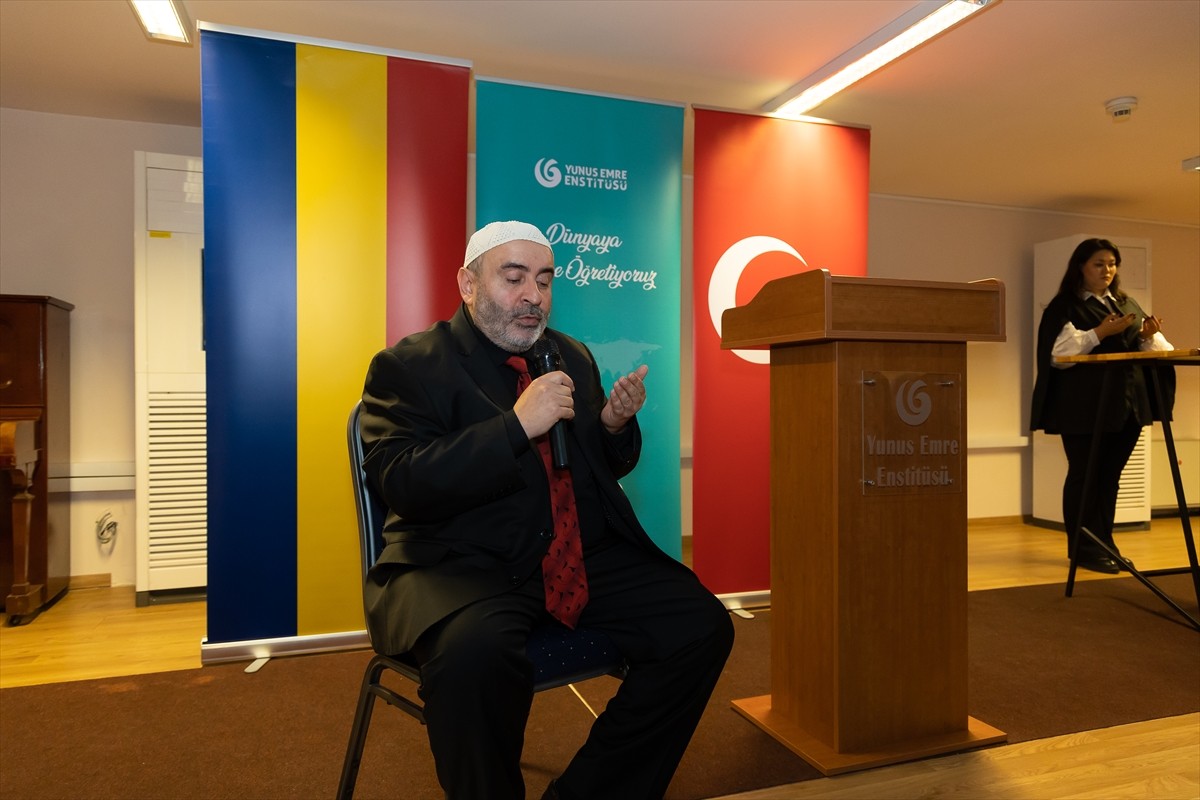 Yunus Emre Enstitüsü (YEE), Türkçe ders kitapları yazarı, Kur'an-ı Kerim'in Rumence tercümesini...