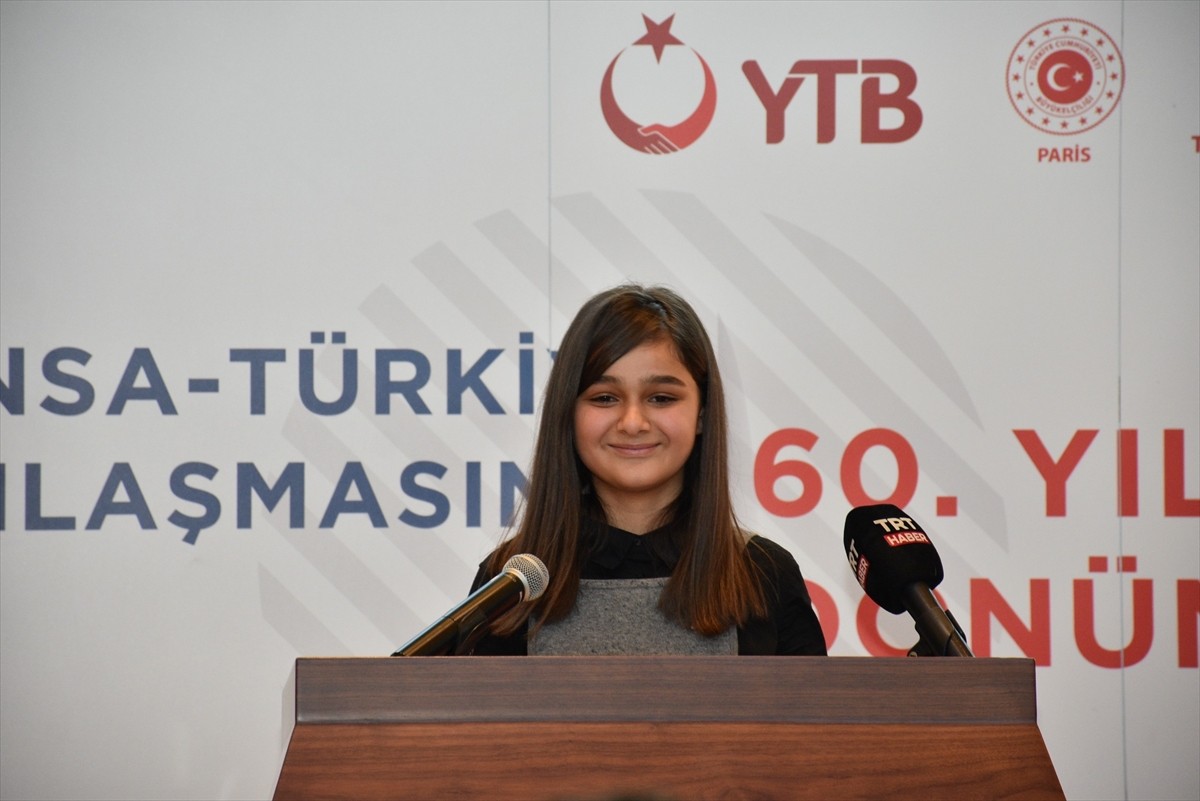 Yurtdışı Türkler ve Akraba Topluluklar Başkanlığı (YTB), Fransa'nın Strazburg kentinde "Kuşaktan...