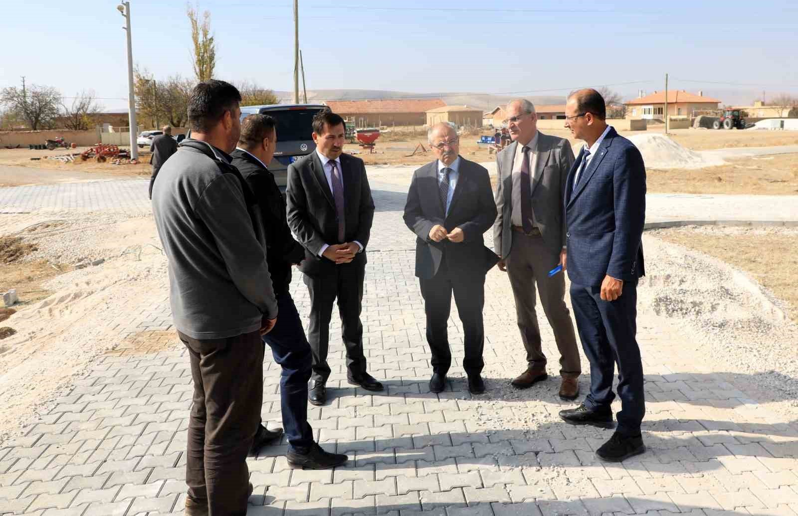 2025 YILI ÇALIŞMA PROGRAMI ÇERÇEVESİNDE 245 BİN METREKARE PARKE VE 80 BİN METRETÜL BORDÜR...