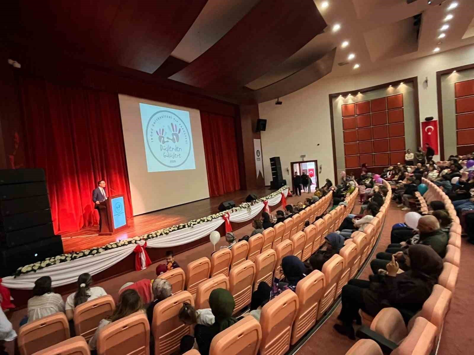 6. GELENEKSEL "MAVİ HALKA DİYABETLİLERİ VE DİYABET GÖNÜLLÜLERİ" ETKİNLİĞİ İNÖNÜ ÜNİVERSİTESİ’NDE...