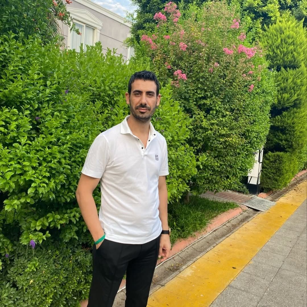 ADANA'DA MARKET SAHİBİ EMRAH TUTAL (38) İŞYERİNİN İÇİNDE TABANCAYLA VURULARAK ÖLDÜRÜLDÜ. OLAYIN...