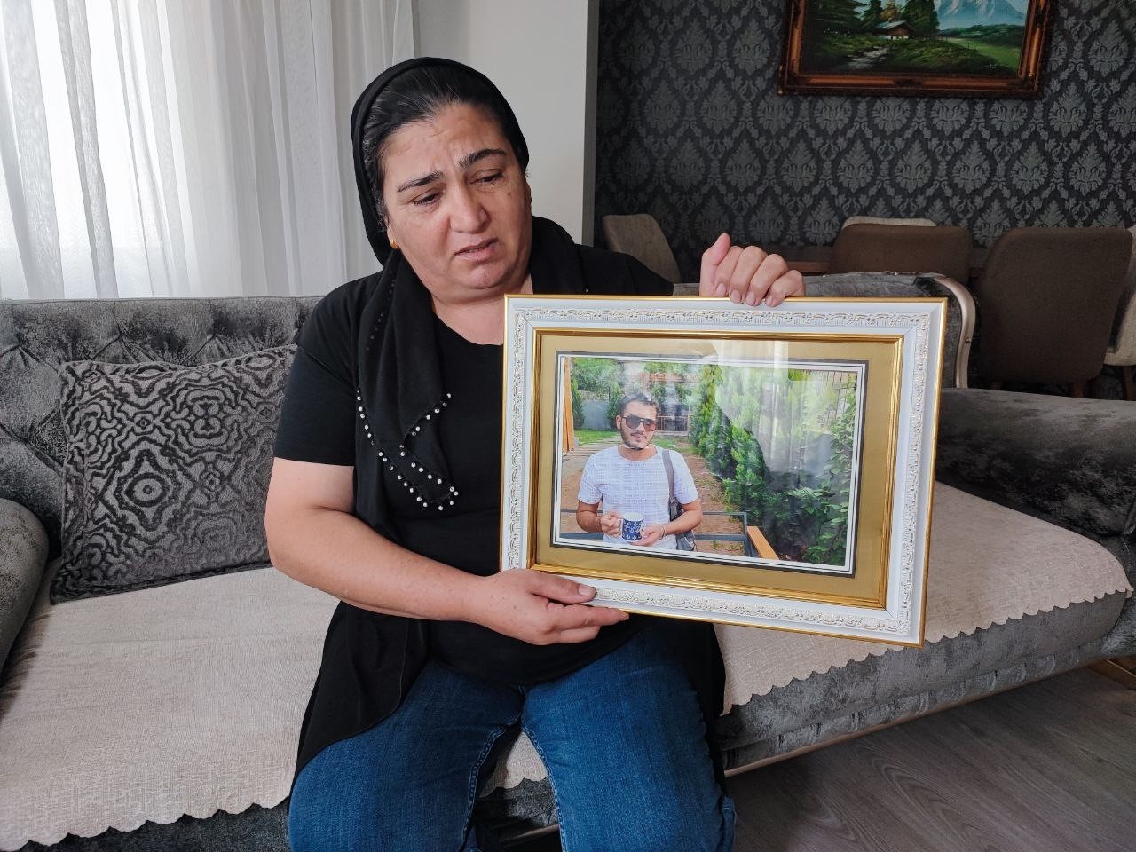 ADANA’DA 4 YIL ÖNCE OĞLU CİNAYETE KURBAN GİDEN ANNE FATMA ÇELİKTEN, OĞLUNU ÖLDÜREN ŞAHSIN...