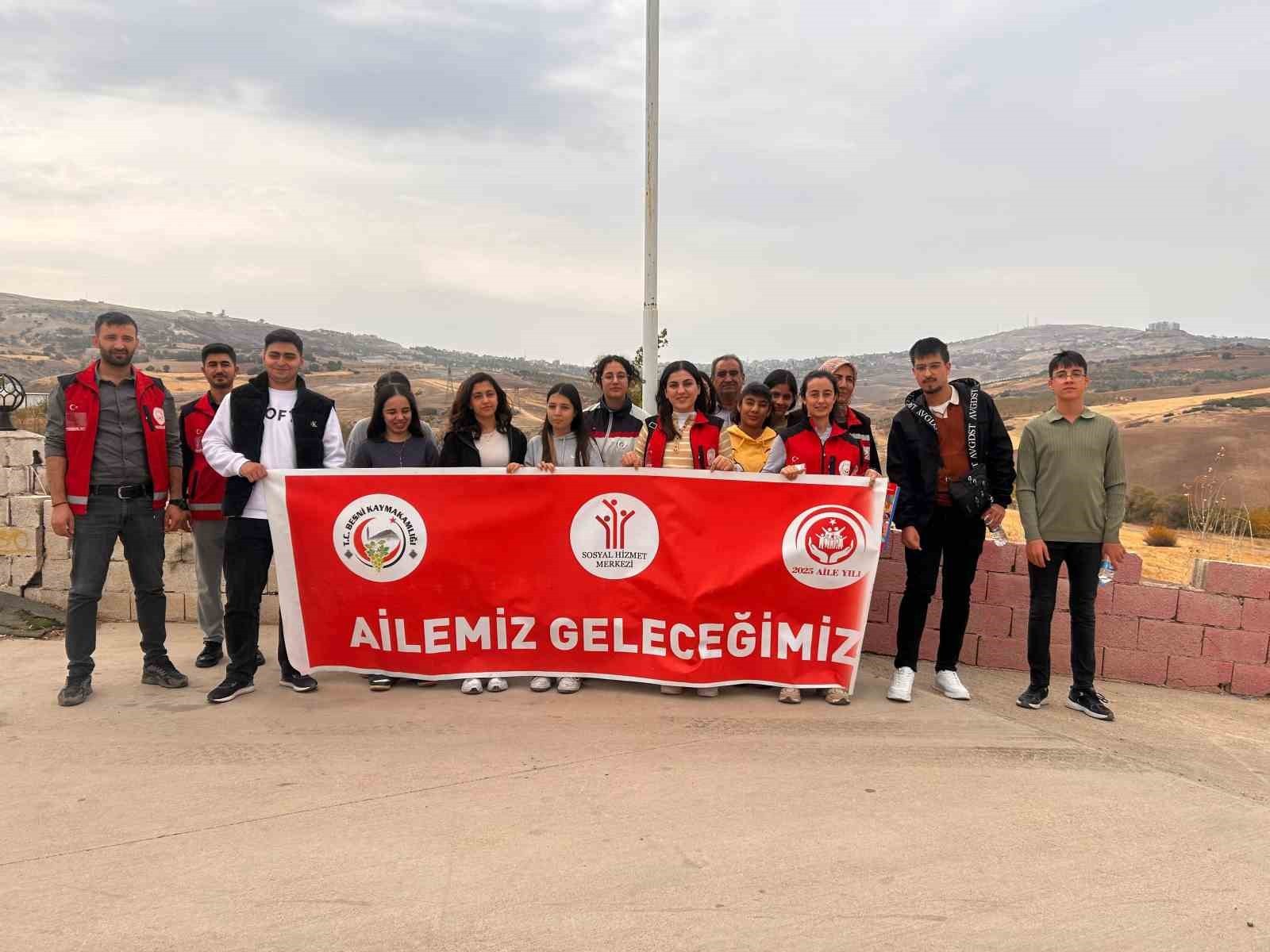 ADIYAMAN’IN BESNİ İLÇESİNDE, SOSYAL HİZMET MERKEZİ MÜDÜRLÜĞÜ TARAFINDAN OKUL DESTEK PROJESİ (ODES)...