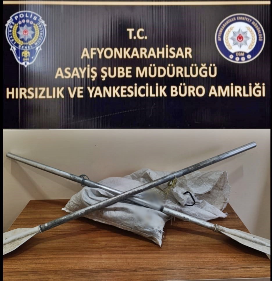 AFYONKARAHİSAR’DA SON BİR HAFTA İÇERİSİNDE POLİS TARAFINDAN GERÇEKLEŞTİRİLEN DENETİMLERDE 8 BİNE...