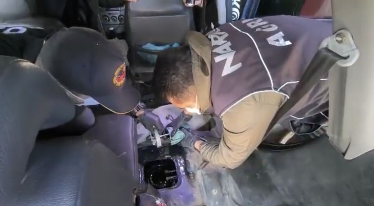 AĞRI’DA UYUŞTURUCU OPERASYONUNDA 15 KİLO METAMFETAMİN ELE GEÇİRİLDİ