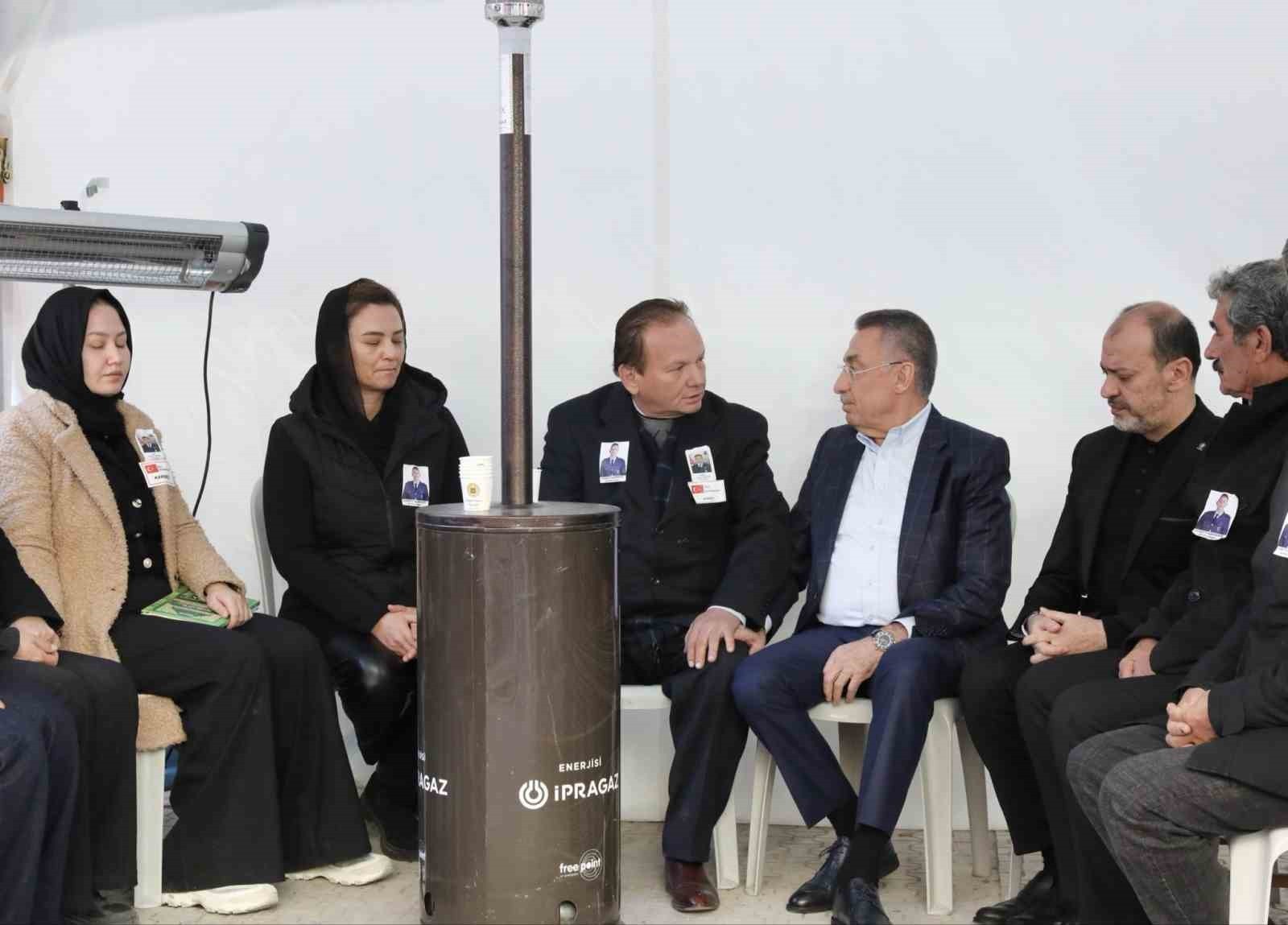 AK PARTİ ANKARA MİLLETVEKİLİ FUAT OKTAY, ASKERİ KARGO UÇAĞININ DÜŞMESİ SONUCU ŞEHİT OLAN HAVA...