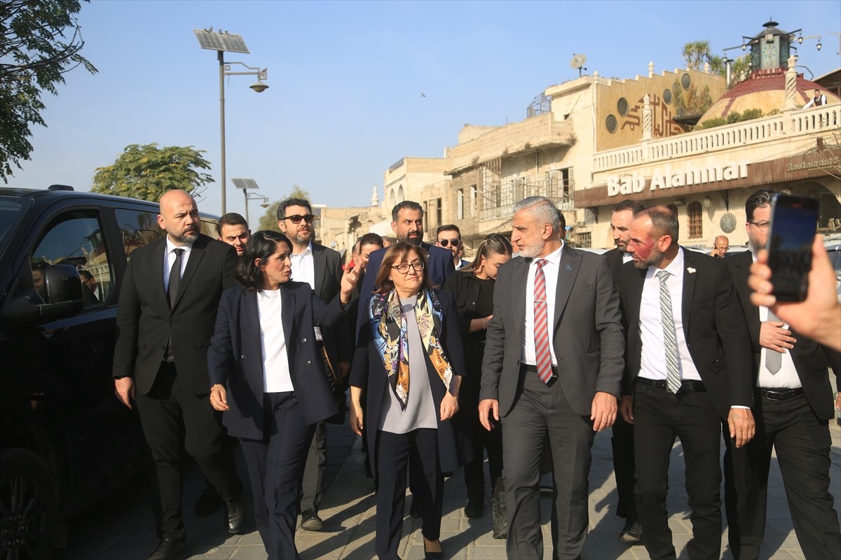 AK Parti Genel Başkan Yardımcısı ve Çevre ve Şehircilik Politikaları Başkanı Sevilay Tuncer ile...