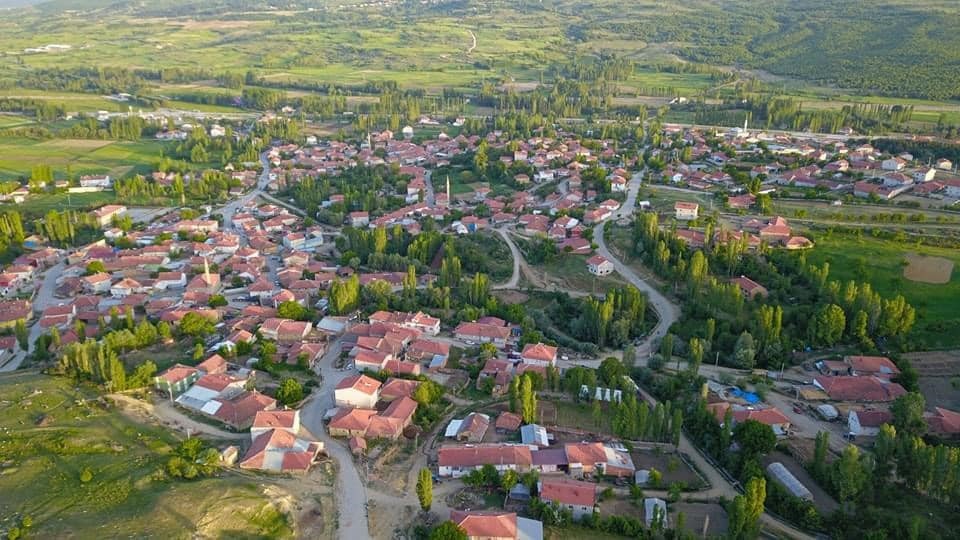 AK PARTİ GÜNEY İLÇE BAŞKANI BARIŞ ÖZBİLEN, AK PARTİ’NİN 10 YILDA GÜNEY’İN ÇEHRESİNİ DEĞİŞTİRDİĞİNİ...
