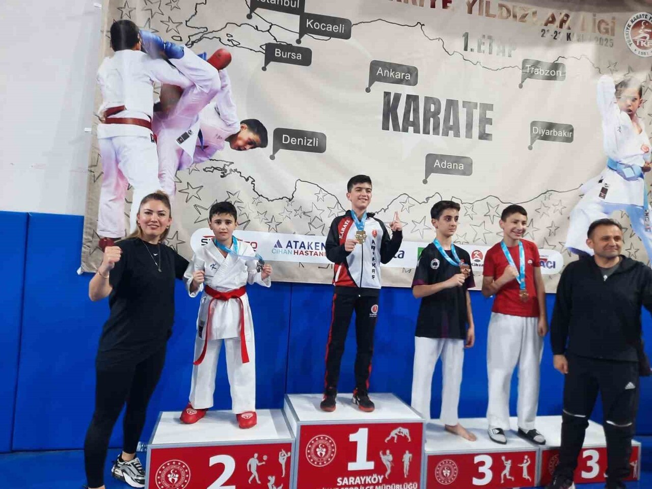 ALİAĞA BELEDİYESİ SPOR OKULLARI’NDA EĞİTİM GÖREN KARATE ÖĞRENCİLERİ DENİZLİ’DE DÜZENLENEN 1. ETAP...
