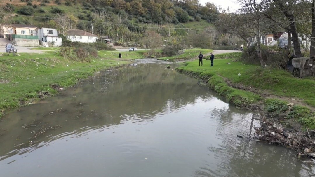 ALİBEY BARAJI'NA DÖKÜLEN PİRİNÇÇİ DERESİ (DRON ÇEKİM)