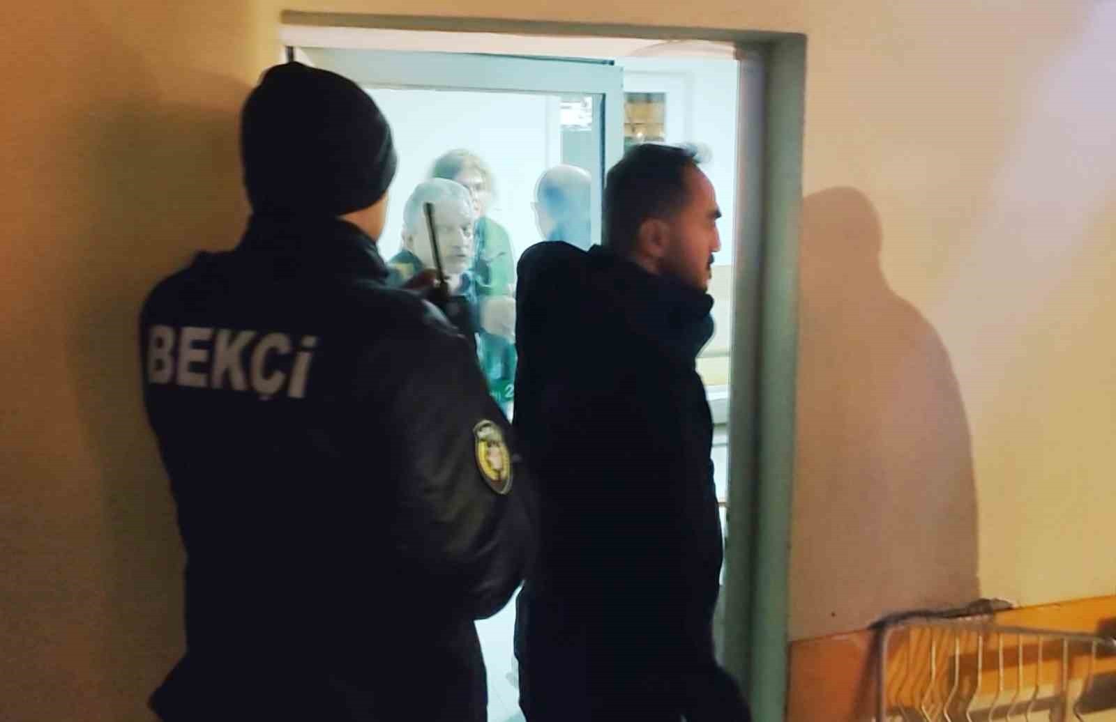 AMASYA’DAN AKSARAY’A ÇALIŞMAK İÇİN GELEN AVUKAT KADIN, PEŞİNDEN GELEN ANNE VE BABASI TARAFINDAN...