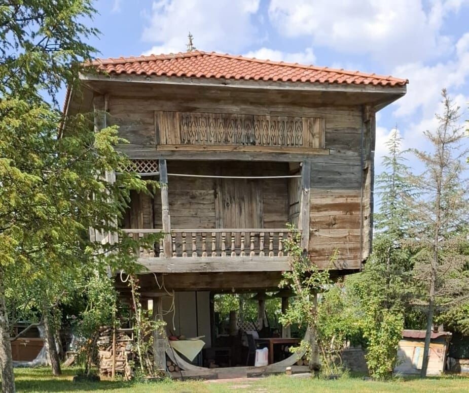 ANKARA’NIN GÖLBAŞI İLÇESİ KARŞIYAKA MAHALLESİ’NDE, ESKİ GENEL MÜDÜR VE GAZETECİ OSMAN YAZICI’YA...