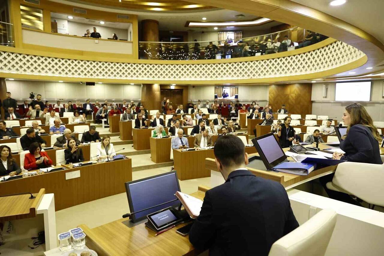 ANTALYA BÜYÜKŞEHİR BELEDİYESİ’NİN 2026 YILI TASLAK BÜTÇESİ BÜYÜKŞEHİR MECLİSİ’NDE OY BİRLİĞİ İLE...