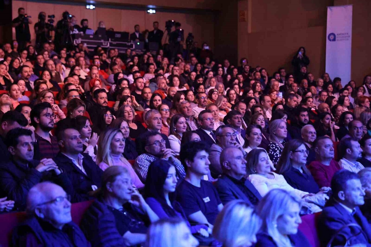ANTALYA BÜYÜKŞEHİR BELEDİYESİ’NİN EV SAHİPLİĞİNDE DÜZENLENEN TÜRKİYE’NİN EN ÖNEMLİ SANAT...
