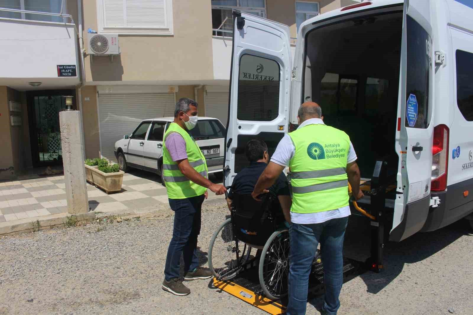 ANTALYA BÜYÜKŞEHİR BELEDİYESİ’NİN KENTTE YAŞAYAN ENGELLİ BİREYLERİN KAMU KURUMLARINDAKİ İŞLERİNİ...