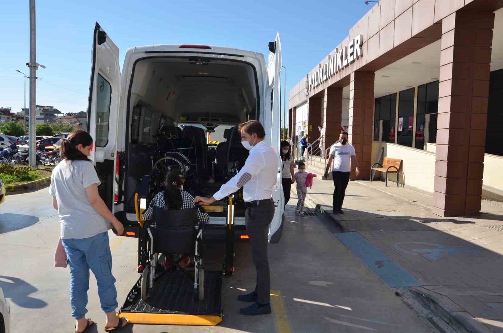 ANTALYA BÜYÜKŞEHİR BELEDİYESİ’NİN KENTTE YAŞAYAN ENGELLİ BİREYLERİN KAMU KURUMLARINDAKİ İŞLERİNİ...