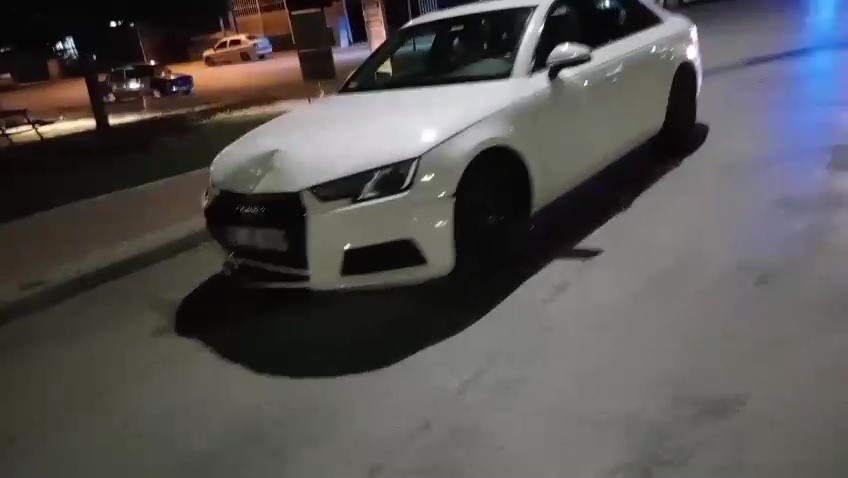 ANTALYA’NIN MANAVGAT İLÇESİNDE MEYDANA GELEN KAZADA OTOMOBİL SÜRÜCÜSÜ ARACI BIRAKARAK OLAY...