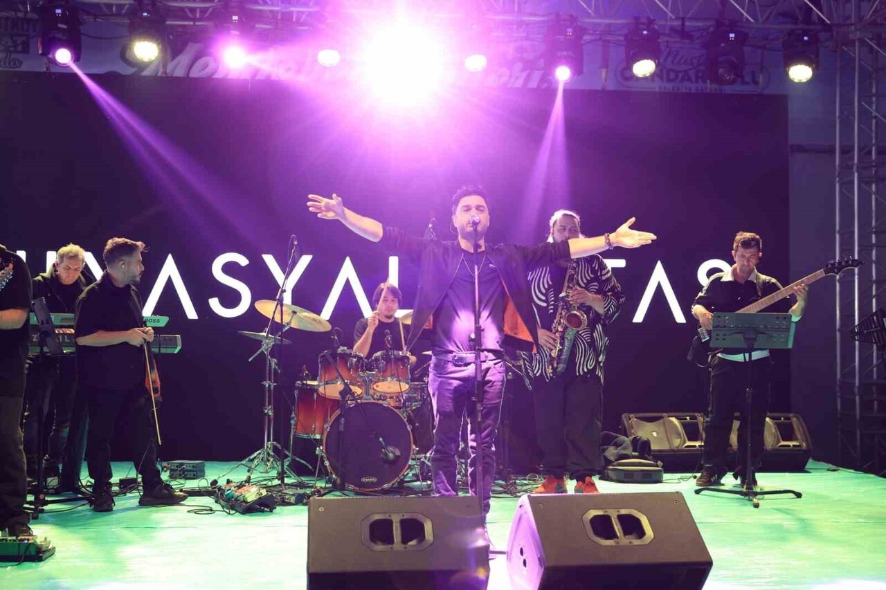 ARNAVUTKÖY BELEDİYESİ TARAFINDAN DÜZENLENEN TOKAT-SİVAS MEMLEKET GÜNLERİ, YOĞUN KATILIMLA...