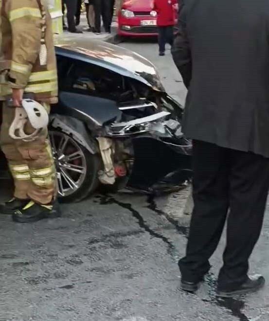 ARNAVUTKÖY’DE FECİ KAZA: 1 YARALI